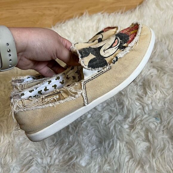 CROCS Mickey Mouse Disney Tan Canvas Slip On Loafer Flats Women’s 9 W - Picture 3 of 12